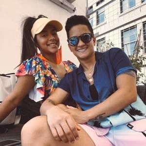 Meet your Posher, Charymar